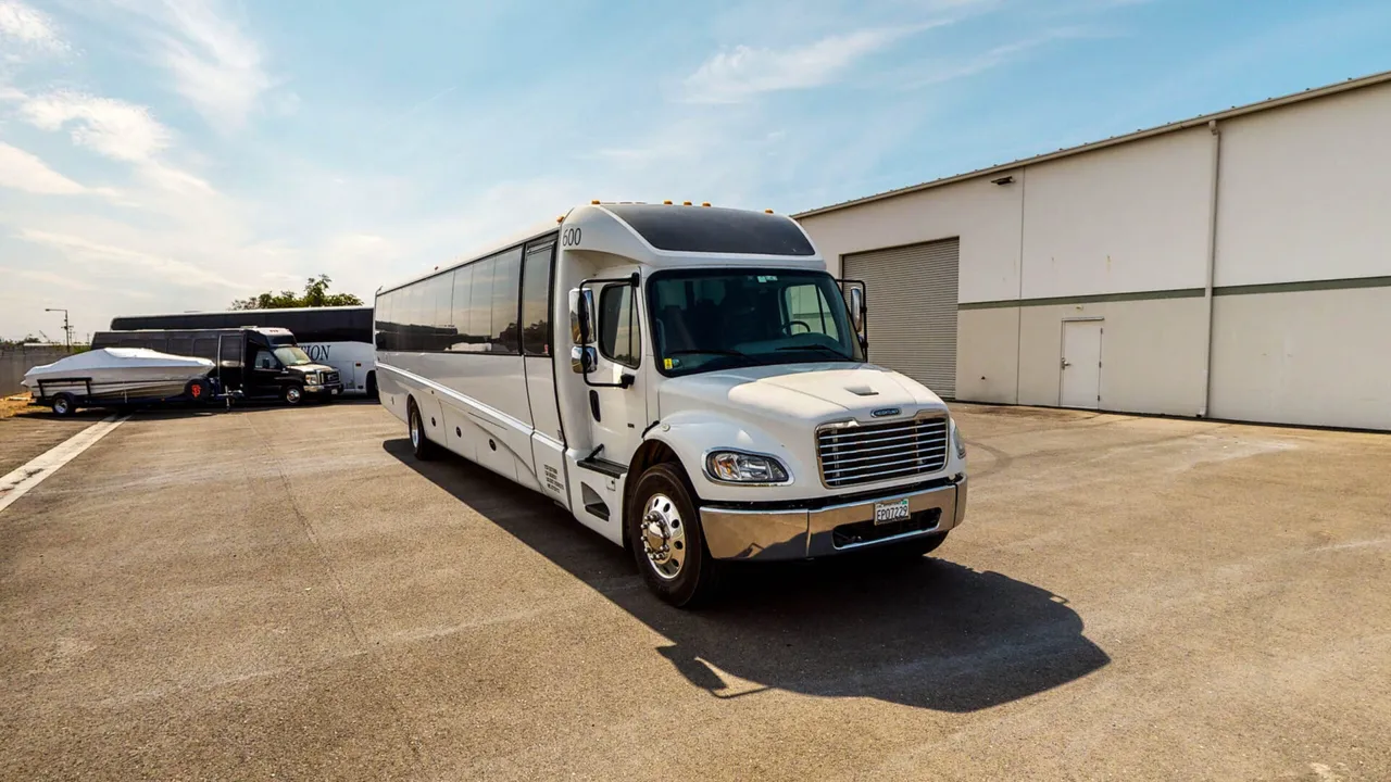2019 Freightliner M2 Executive Bus (white) – yours to rent