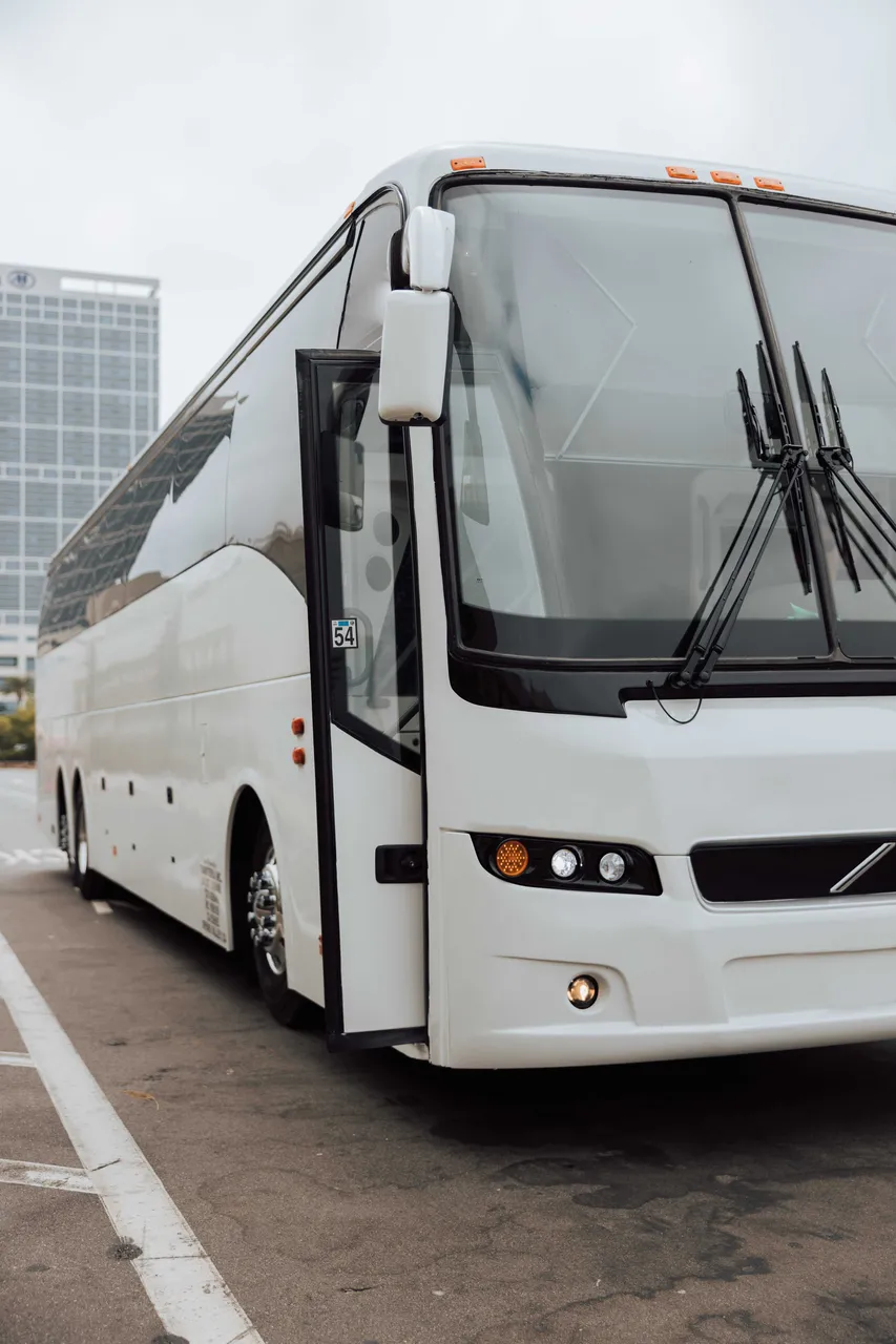 White Motor Coach — Executive coaches