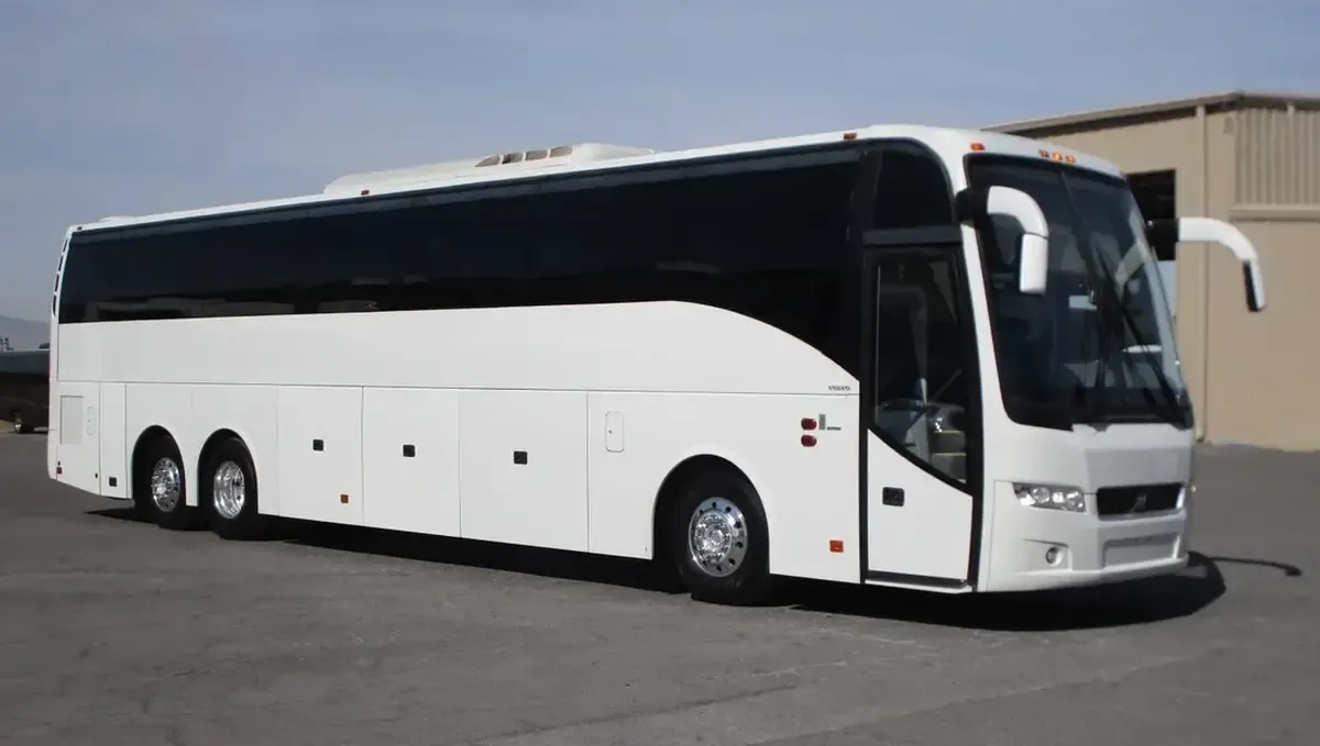 Motor Coach VIP (Leather Seats) for charter bus rental