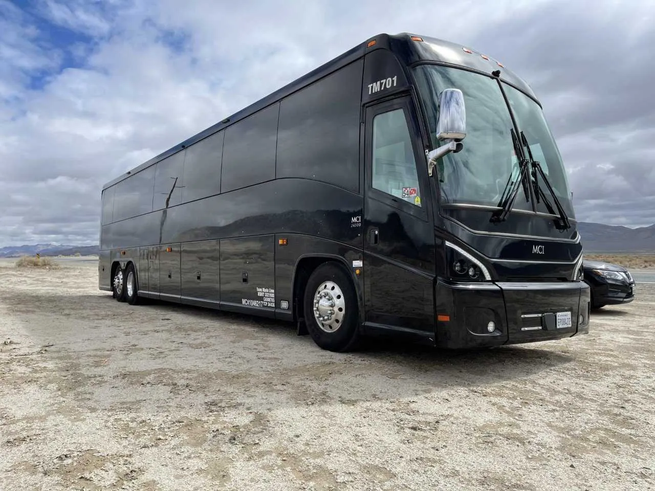 Black Motorcoach, photo 2 for charter bus rental in Tulare, CA